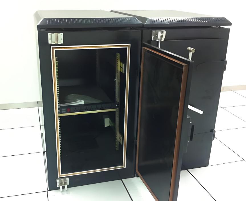 屏蔽機(jī)柜加鉛板防護(hù)嗎